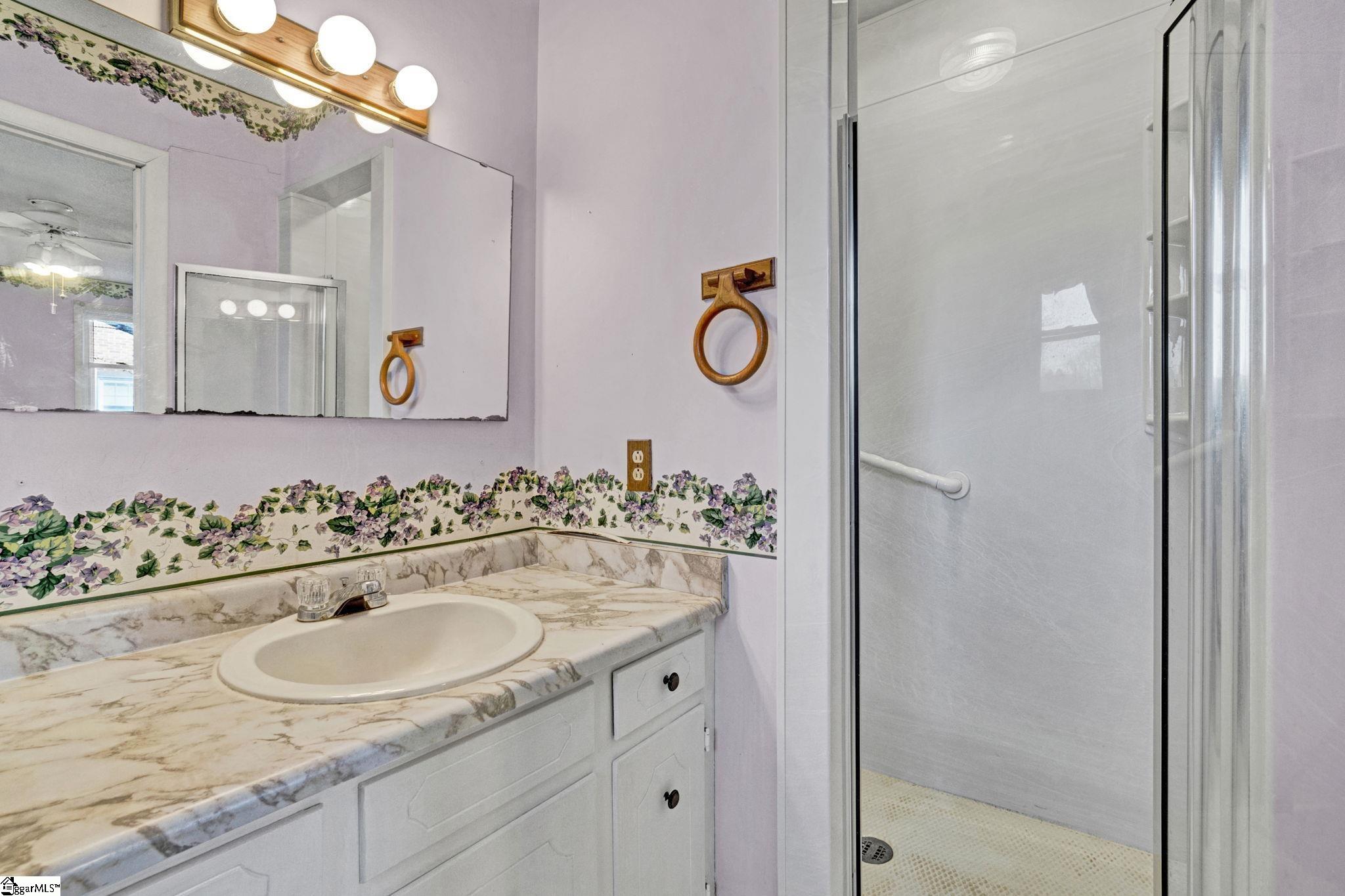 104 Blakely Avenue Laurens, SC 29360 - Photo 21 of 43