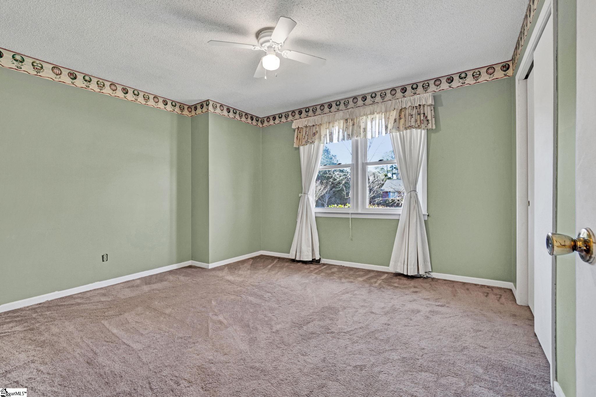 104 Blakely Avenue Laurens, SC 29360 - Photo 22 of 43