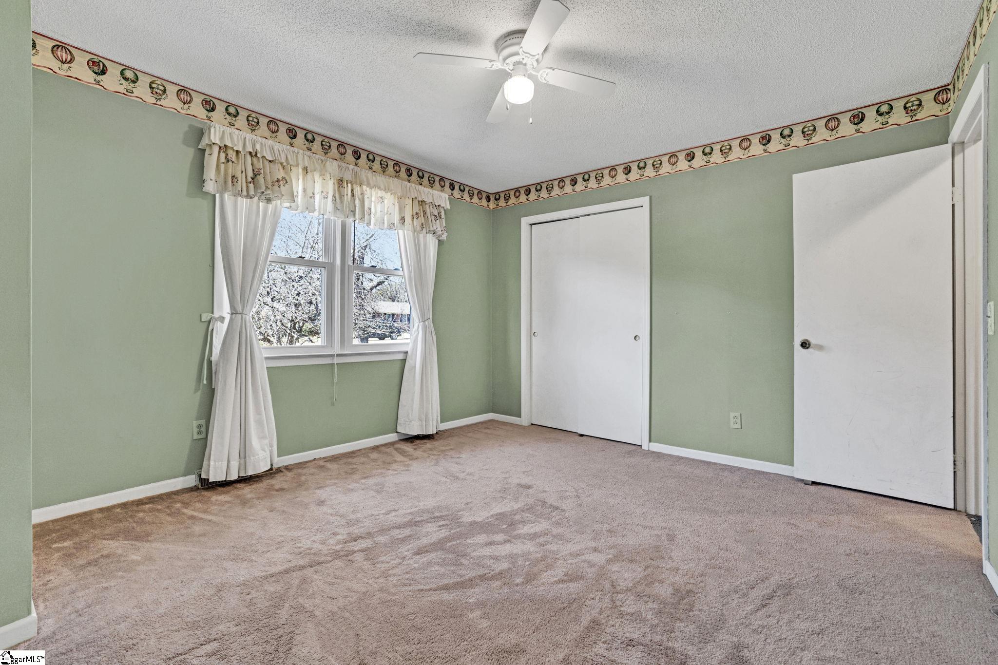 104 Blakely Avenue Laurens, SC 29360 - Photo 23 of 43