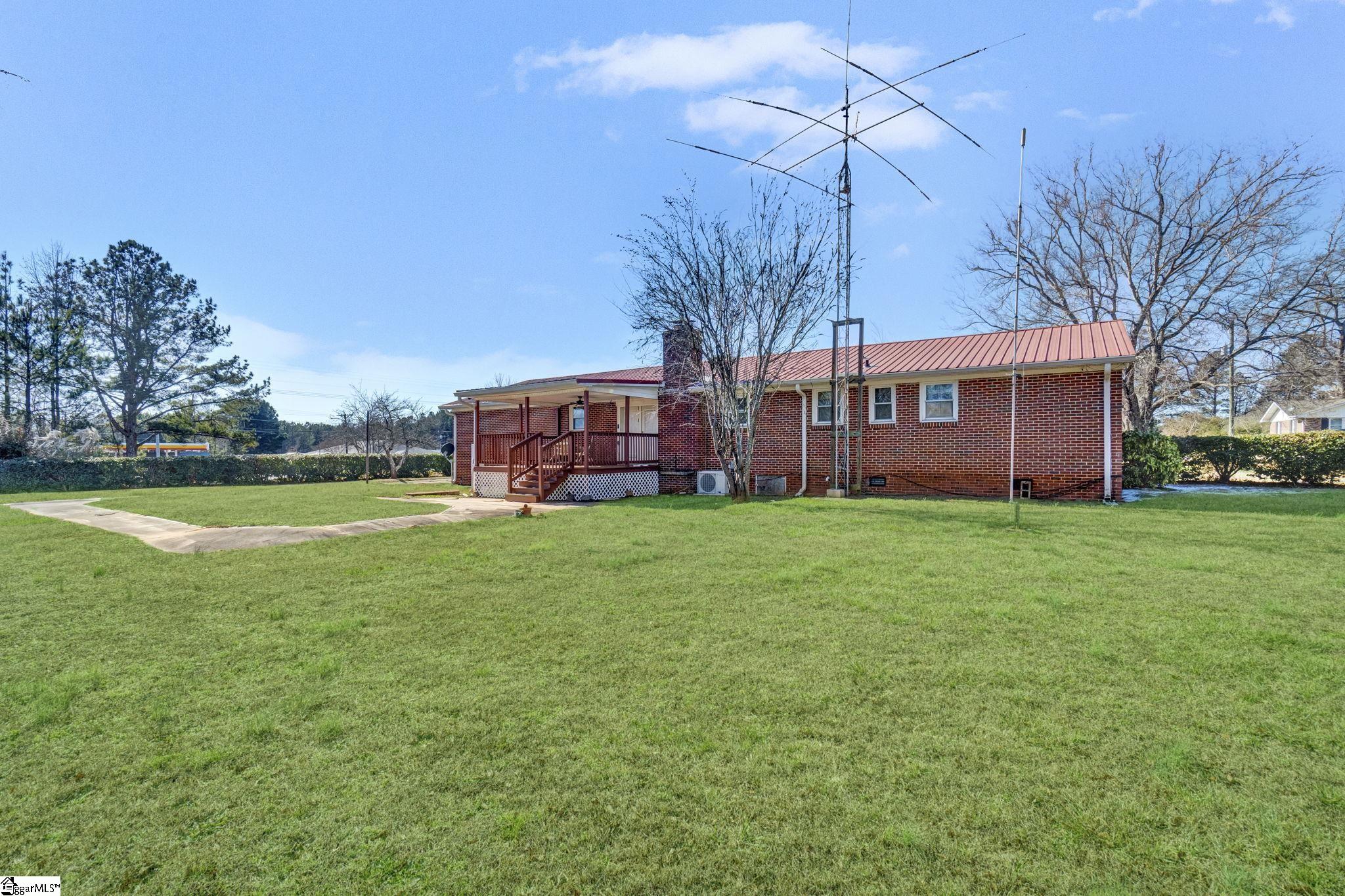 104 Blakely Avenue Laurens, SC 29360 - Photo 36 of 43