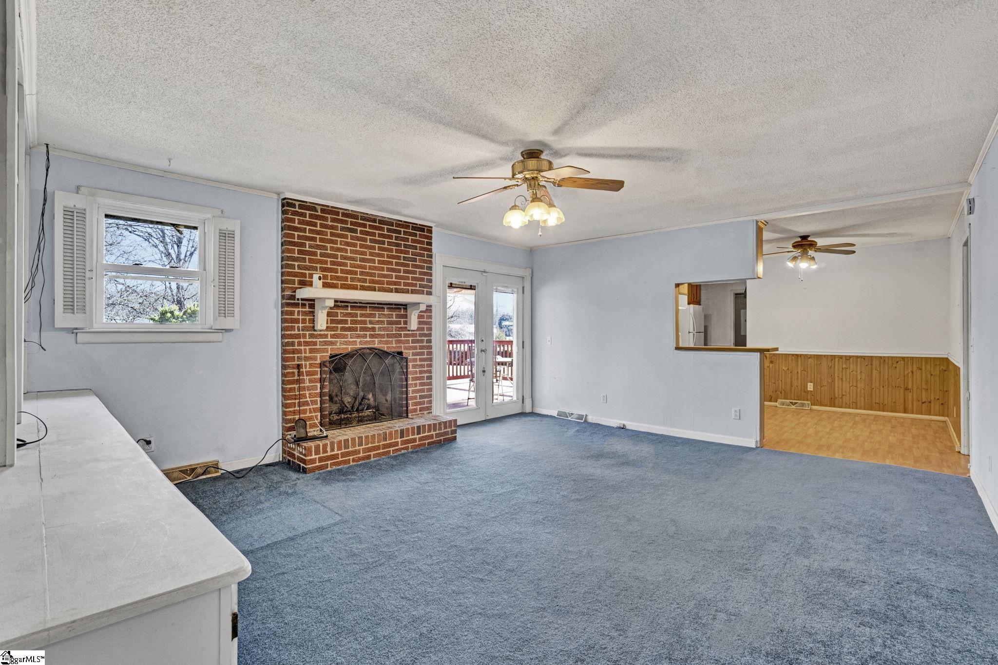 104 Blakely Avenue Laurens, SC 29360 - Photo 9 of 43