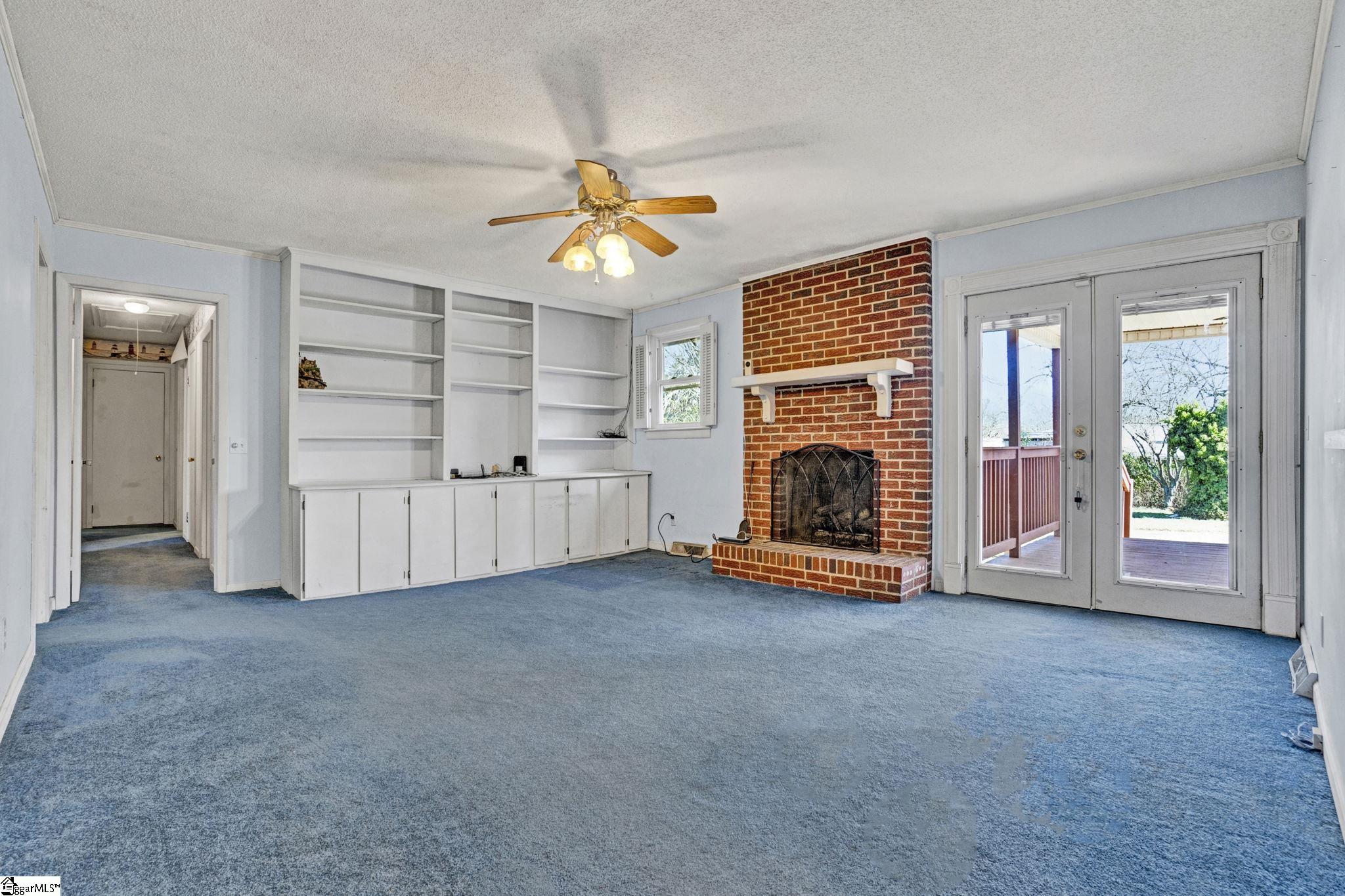 104 Blakely Avenue Laurens, SC 29360 - Photo 10 of 43