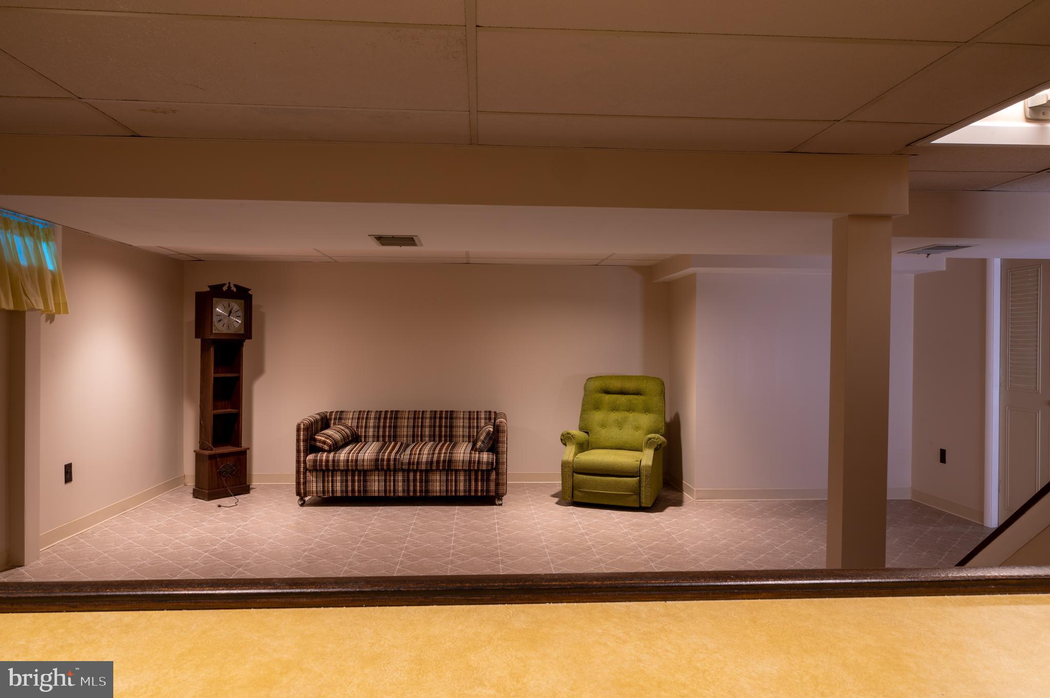 1330 Dayton Road Harrisburg, PA 17113 - Photo 17 of 22 Entertainment room.