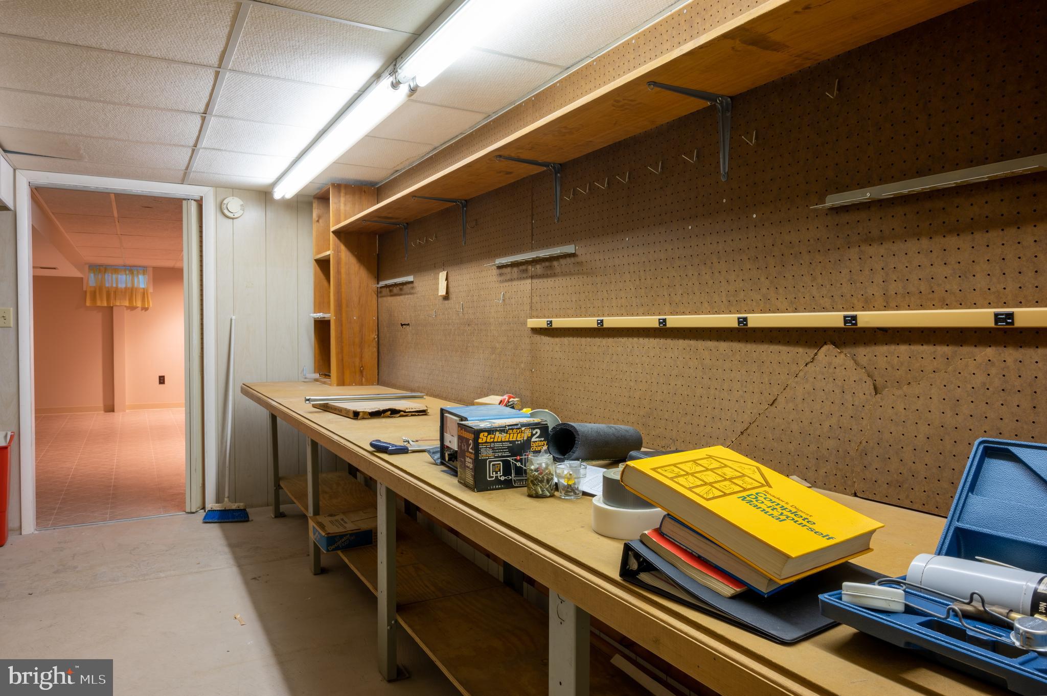 1330 Dayton Road Harrisburg, PA 17113 - Photo 19 of 22 Large workbench.