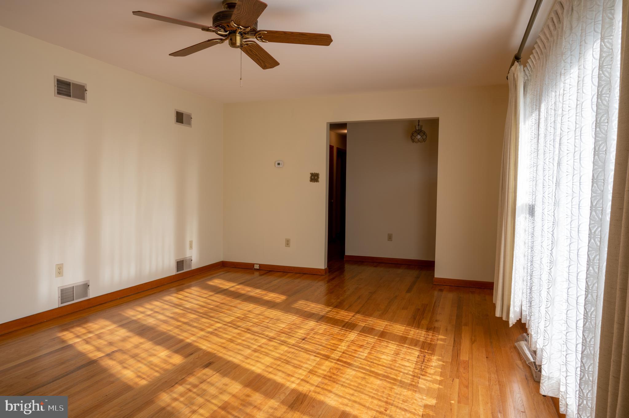 1330 Dayton Road Harrisburg, PA 17113 - Photo 3 of 22 Living Room - Ceiling fan.