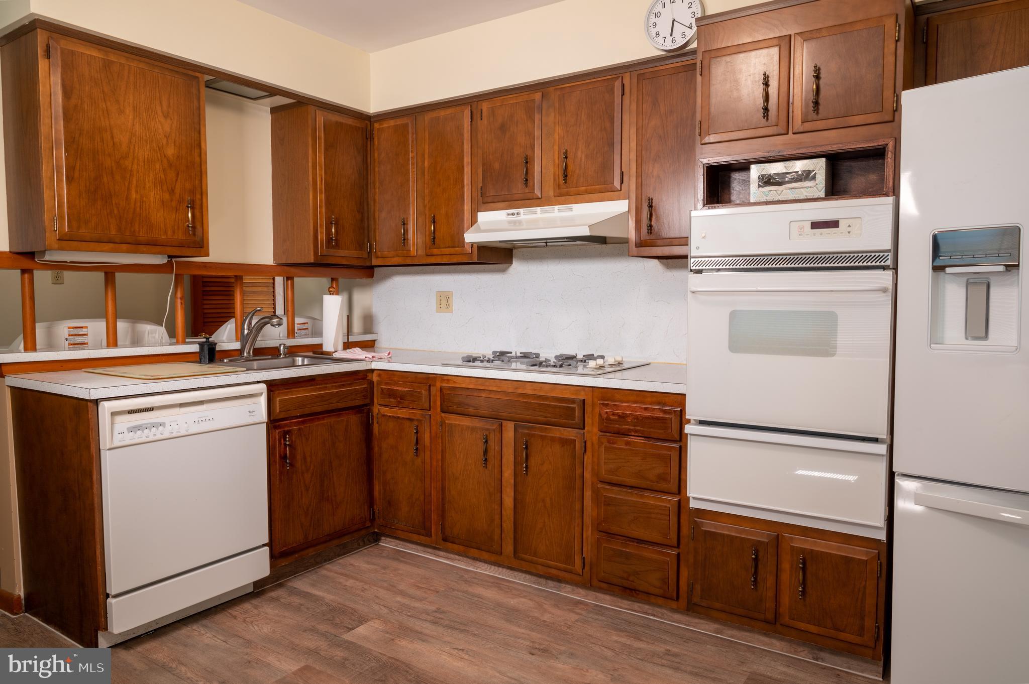1330 Dayton Road Harrisburg, PA 17113 - Photo 6 of 22 Kitchen - All appliances included.