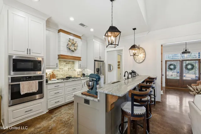 $388,000 | 112 Laurelwood Trail, Mendenhall, MS 39114