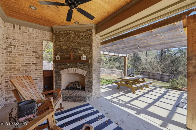 $388,000 | 112 Laurelwood Trail, Mendenhall, MS 39114