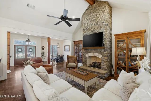 $388,000 | 112 Laurelwood Trail, Mendenhall, MS 39114