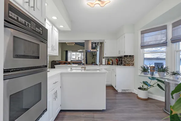 $399,000 | 886 West Palatine Road, Palatine, IL 60067