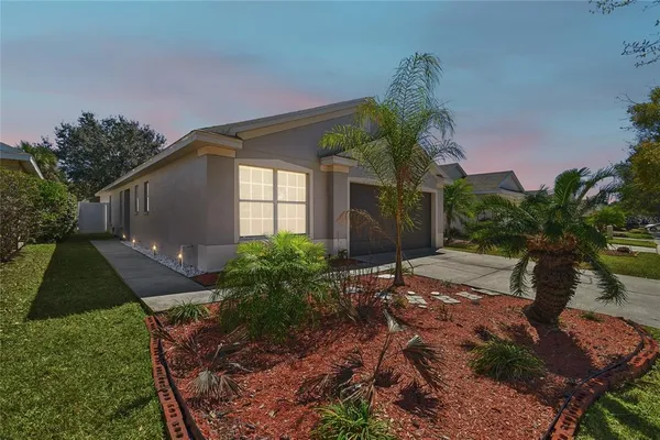 $350,000 | 11416 Crestlake Village Drive, Riverview, FL 33569