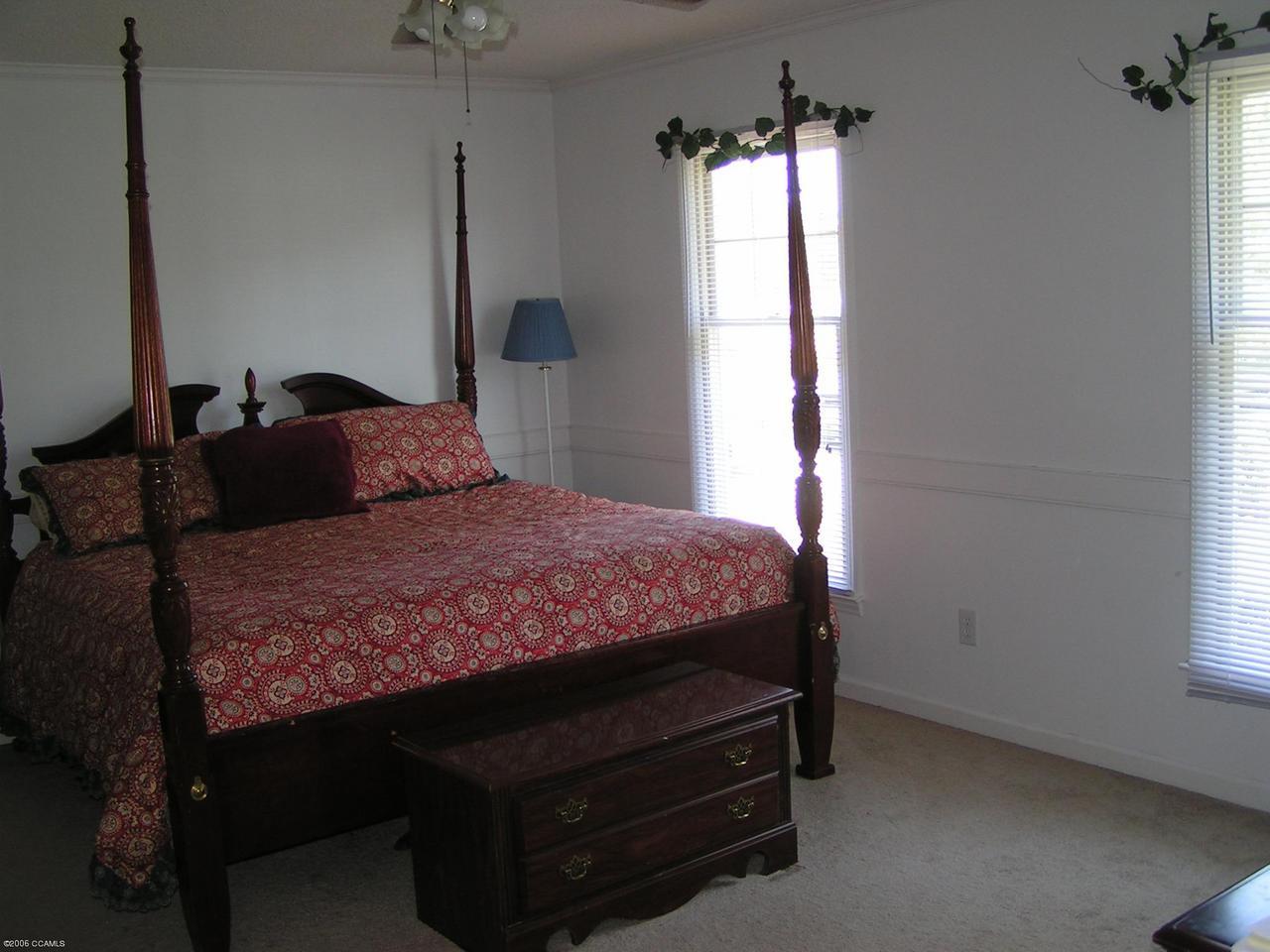 378 Barrington Ridge Newport, NC 28570 - Photo 8 of 12 Master Bedroom