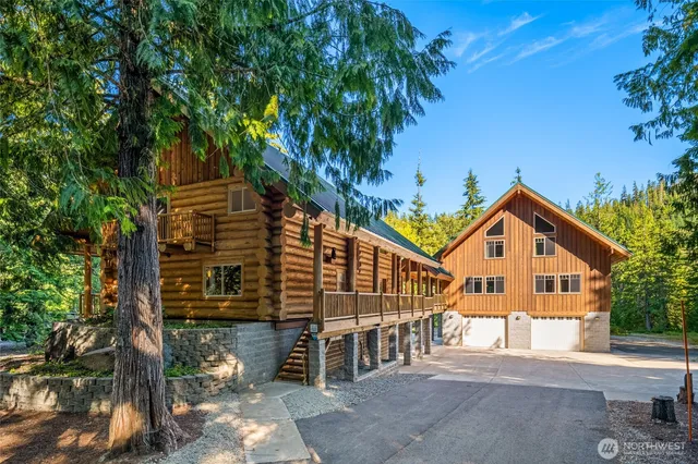 $2,250,000 | 4422 Kachess Lake Road, Easton, WA 98925
