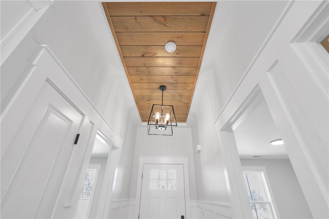 2812 Smith McGee Road Iva, SC 29655 - Photo 22 of 26 This grand entrance features a soaring ceiling and exquisite detailing, perfect for a striking first impression.