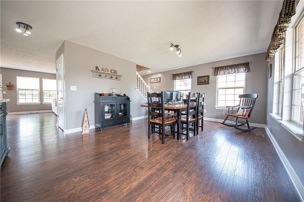 6085 Prairie Stream Way Columbus, IN 47203 - Photo 17 of 41 Gallery Image 17