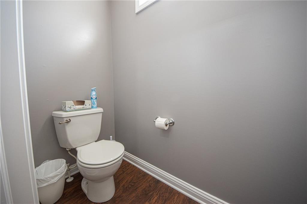 6085 Prairie Stream Way Columbus, IN 47203 - Photo 18 of 41 Gallery Image 18