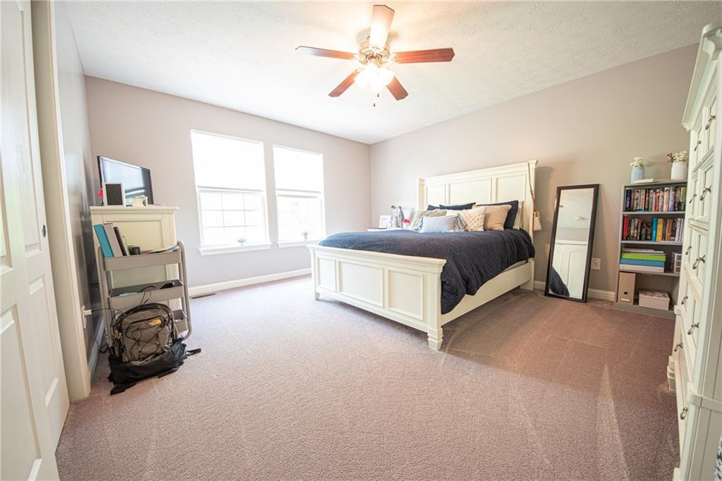 6085 Prairie Stream Way Columbus, IN 47203 - Photo 26 of 41 Gallery Image 26
