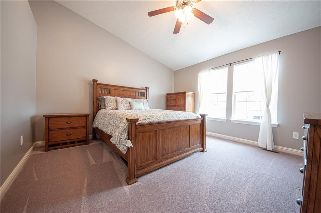 6085 Prairie Stream Way Columbus, IN 47203 - Photo 29 of 41 Gallery Image 29
