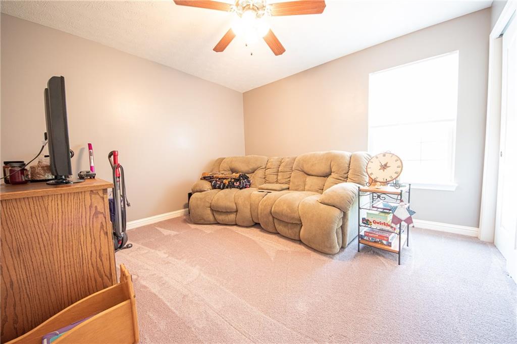 6085 Prairie Stream Way Columbus, IN 47203 - Photo 30 of 41 Gallery Image 30