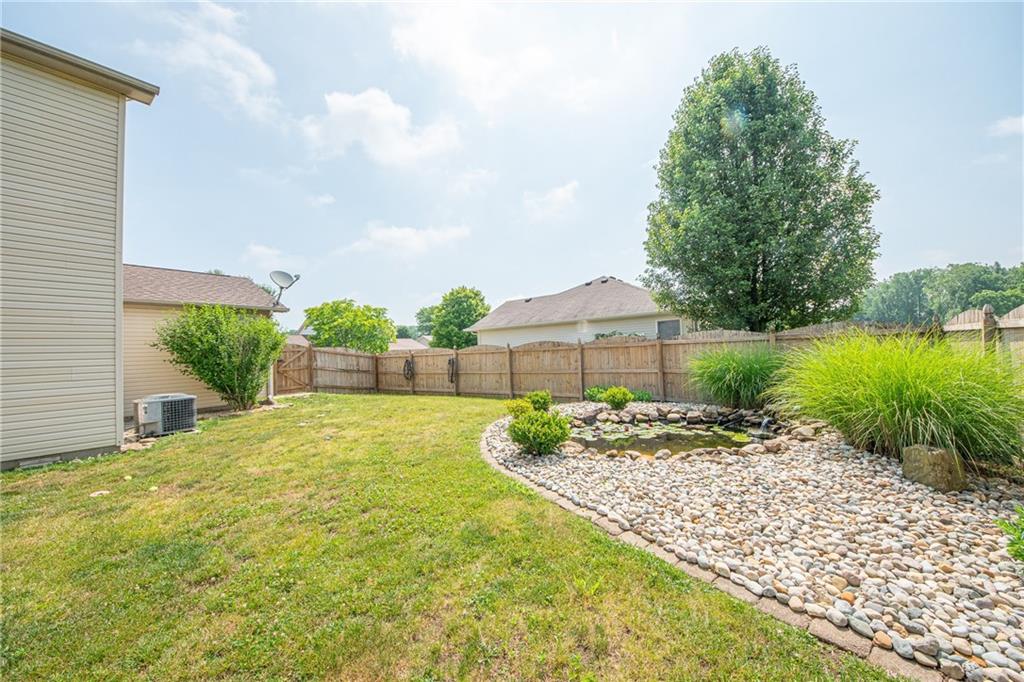 6085 Prairie Stream Way Columbus, IN 47203 - Photo 41 of 41 Gallery Image 41