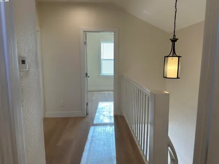 $649,000 | 1130 East 11th Street, Oakland, CA 94606