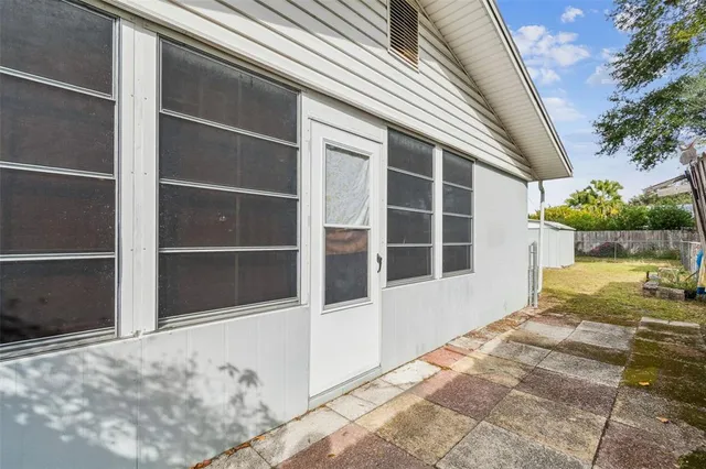 $159,900 | 5854 9th Street, Zephyrhills, FL 33542