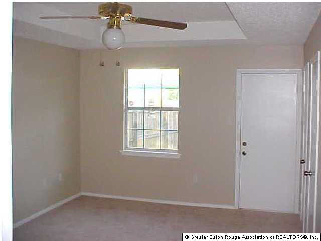 8578 Longwood View Avenue Baton Rouge, LA 70810 - Photo 2 of 4