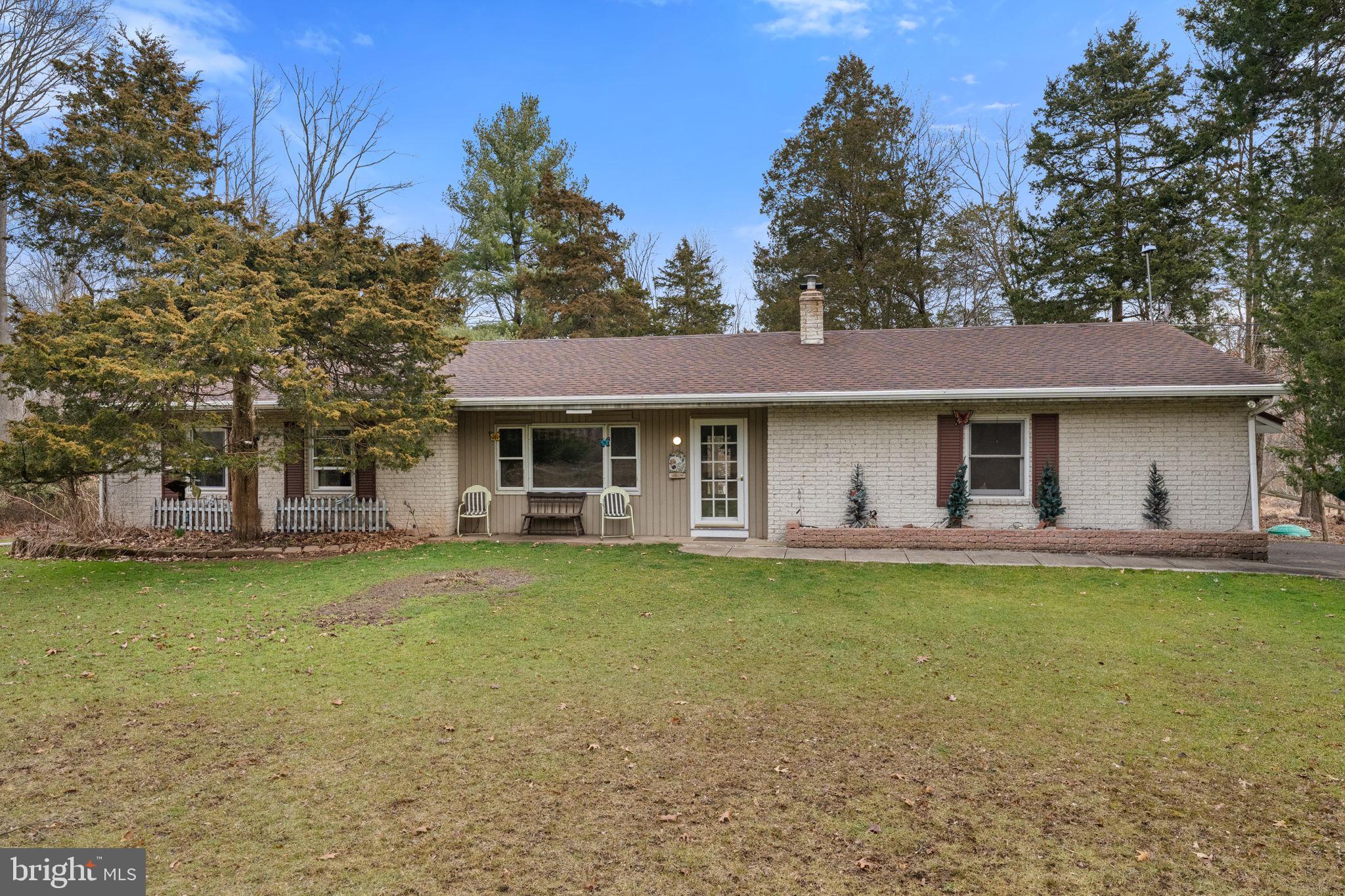 265 Hill Road Green Lane, PA 18054 - Photo 1 of 36