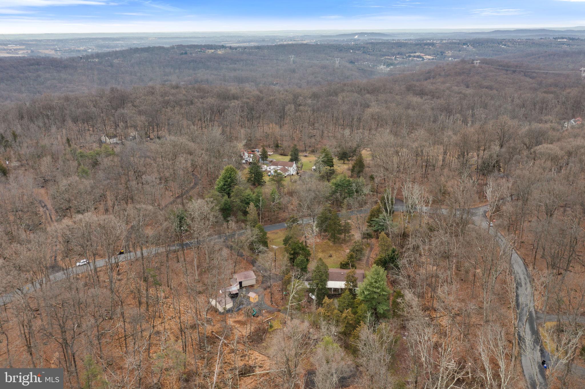 265 Hill Road Green Lane, PA 18054 - Photo 7 of 36