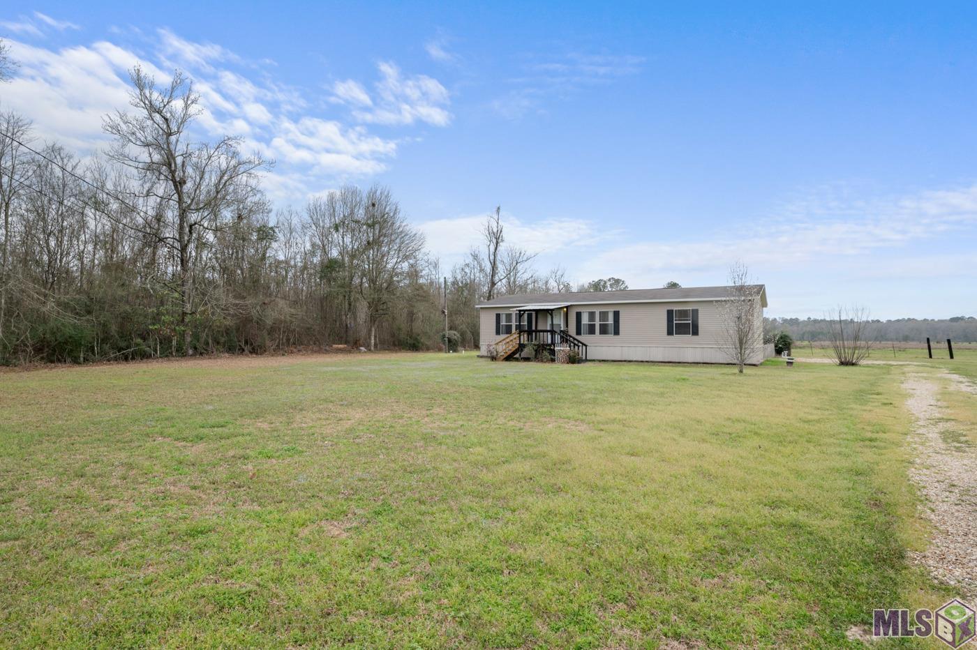 38869 Reinninger Road Denham Springs, LA 70706 - Photo 2 of 18