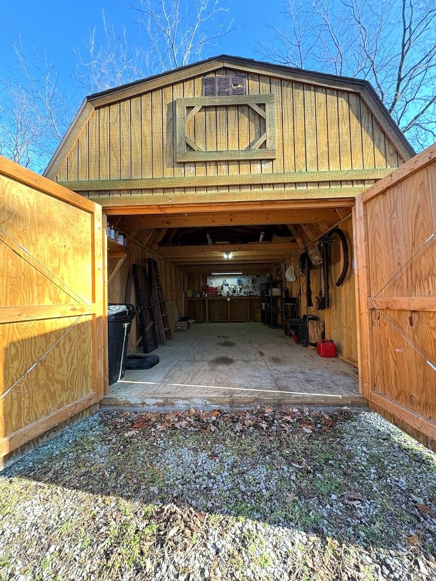 8431 Dean Road Savanna, IL 61074 - Photo 3 of 25 a view of entryway with a outdoor