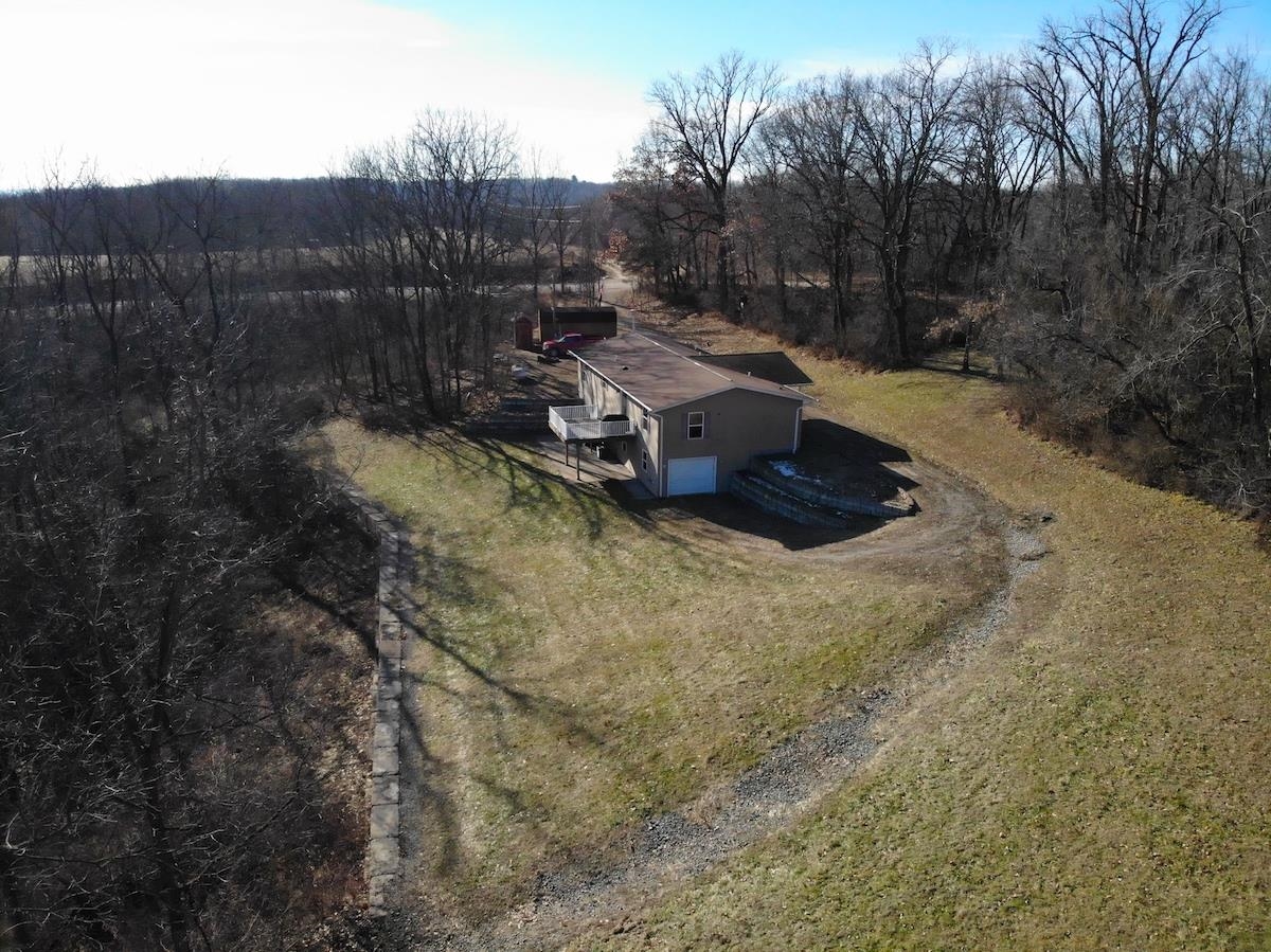 8431 Dean Road Savanna, IL 61074 - Photo 3 of 25 a view of outdoor space and city view