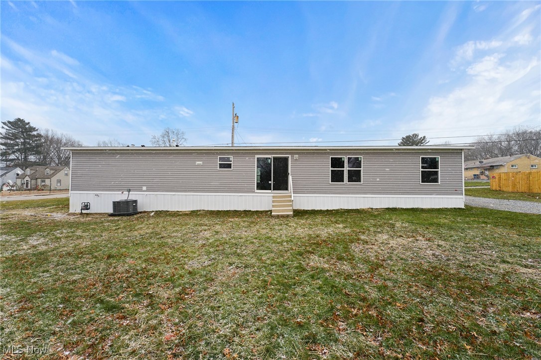 541 Lincoln Street Struthers, OH 44471 - Photo 26 of 28