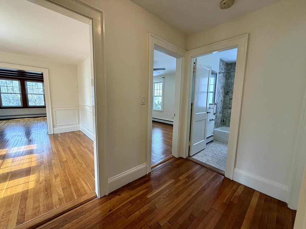 31 Oakley Road, Unit 1 Watertown, MA 02472 - Photo 18 of 37