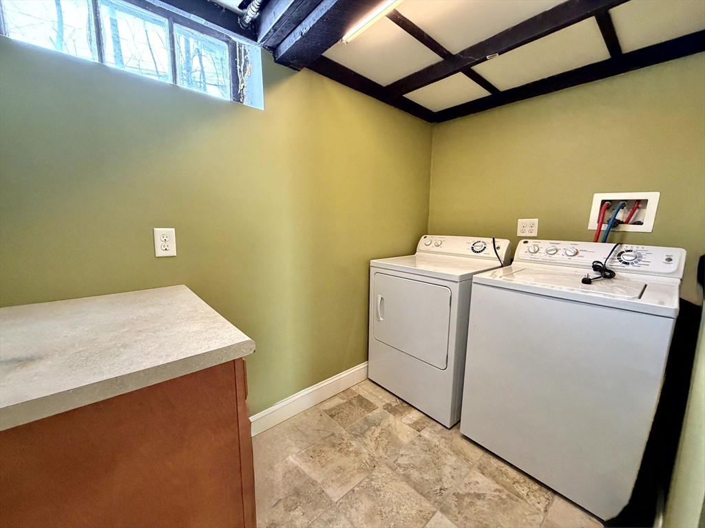 31 Oakley Road, Unit 1 Watertown, MA 02472 - Photo 30 of 37