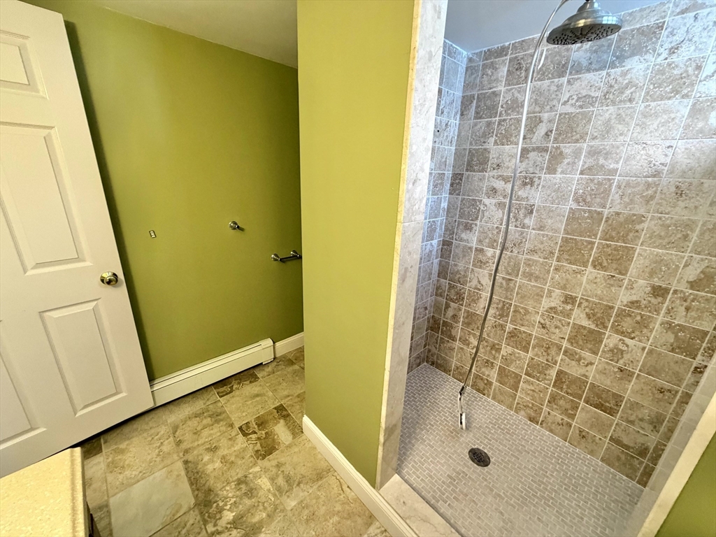 31 Oakley Road, Unit 1 Watertown, MA 02472 - Photo 33 of 37