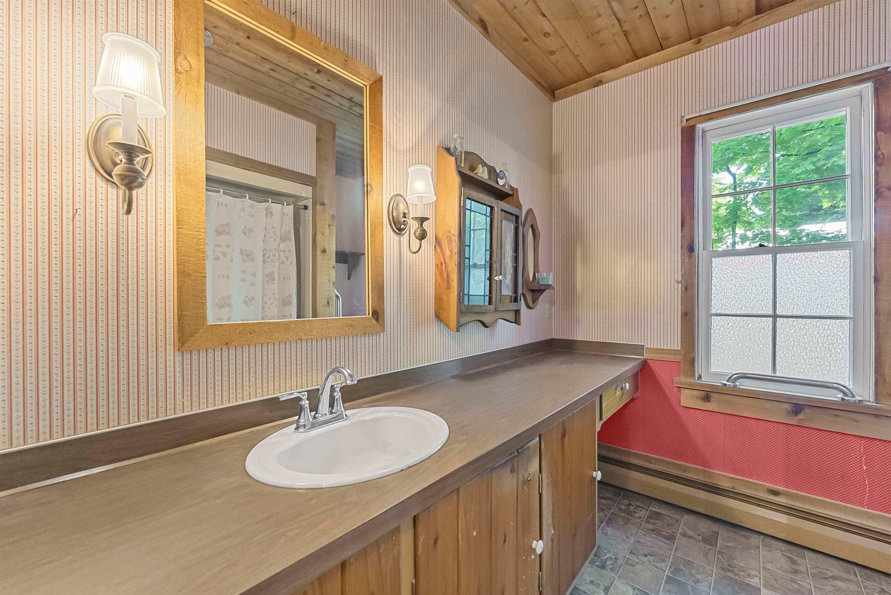 737 South Stony Point Road Suttons Bay, MI 49682 - Photo 29 of 36 Gallery Image 29