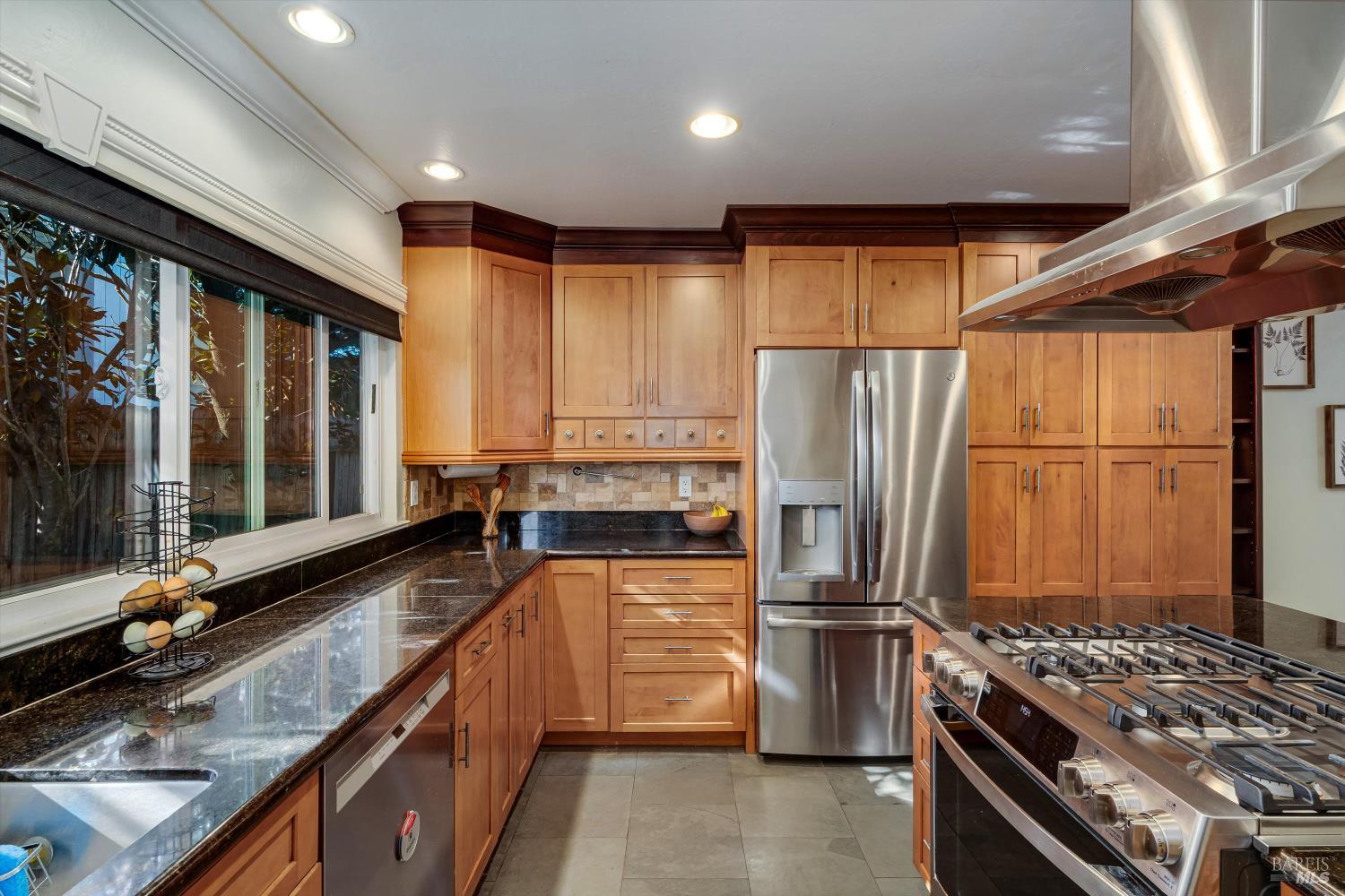 4423 Dove Court Napa, CA 94558 - Photo 15 of 37