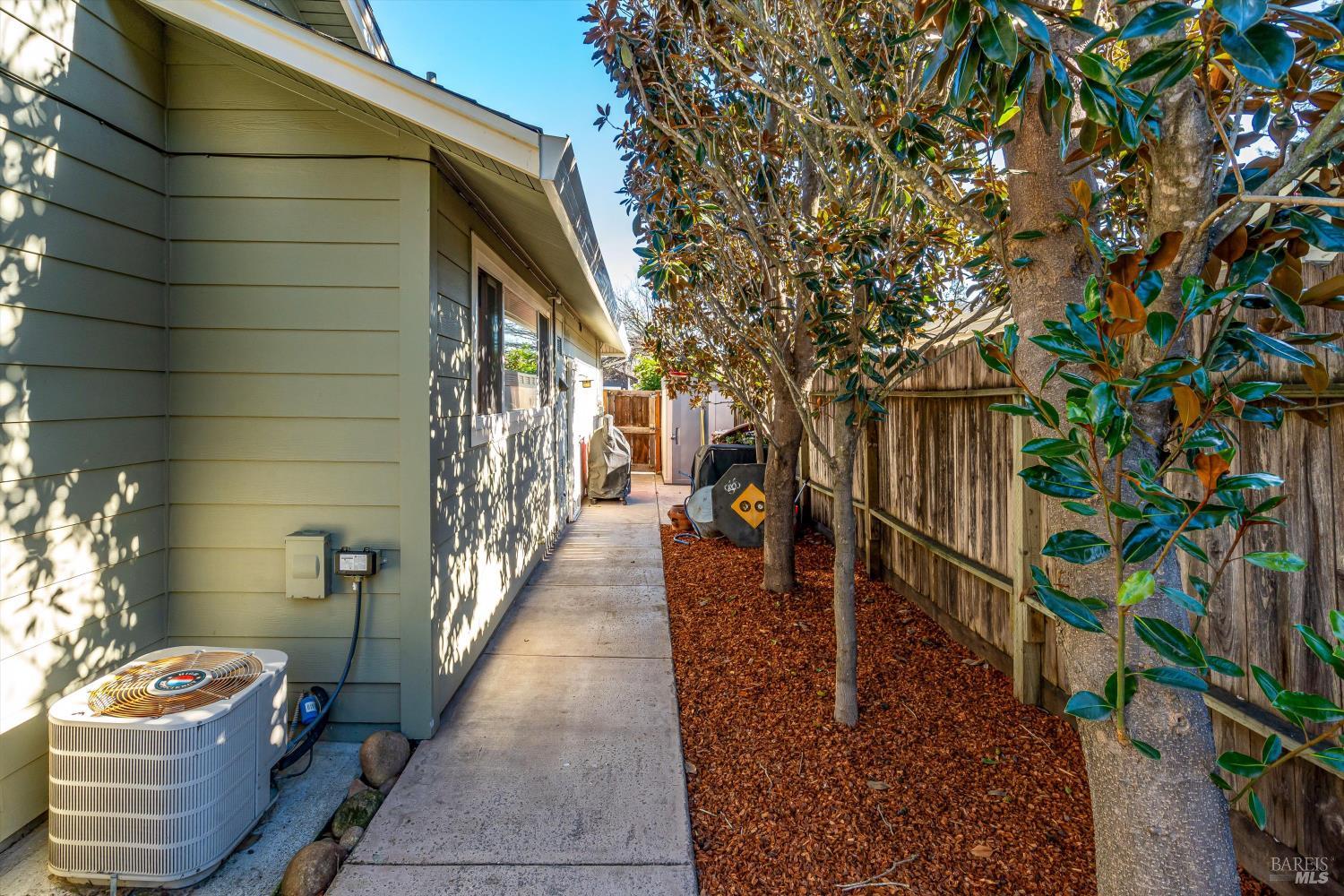 4423 Dove Court Napa, CA 94558 - Photo 30 of 37