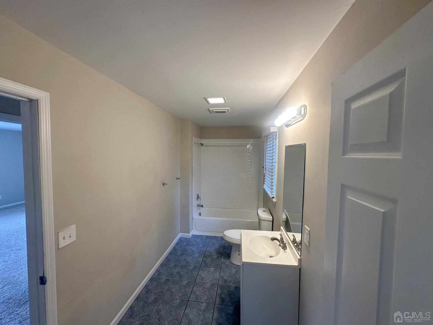 446 Old Post Road Edison, NJ 08817 - Photo 18 of 22