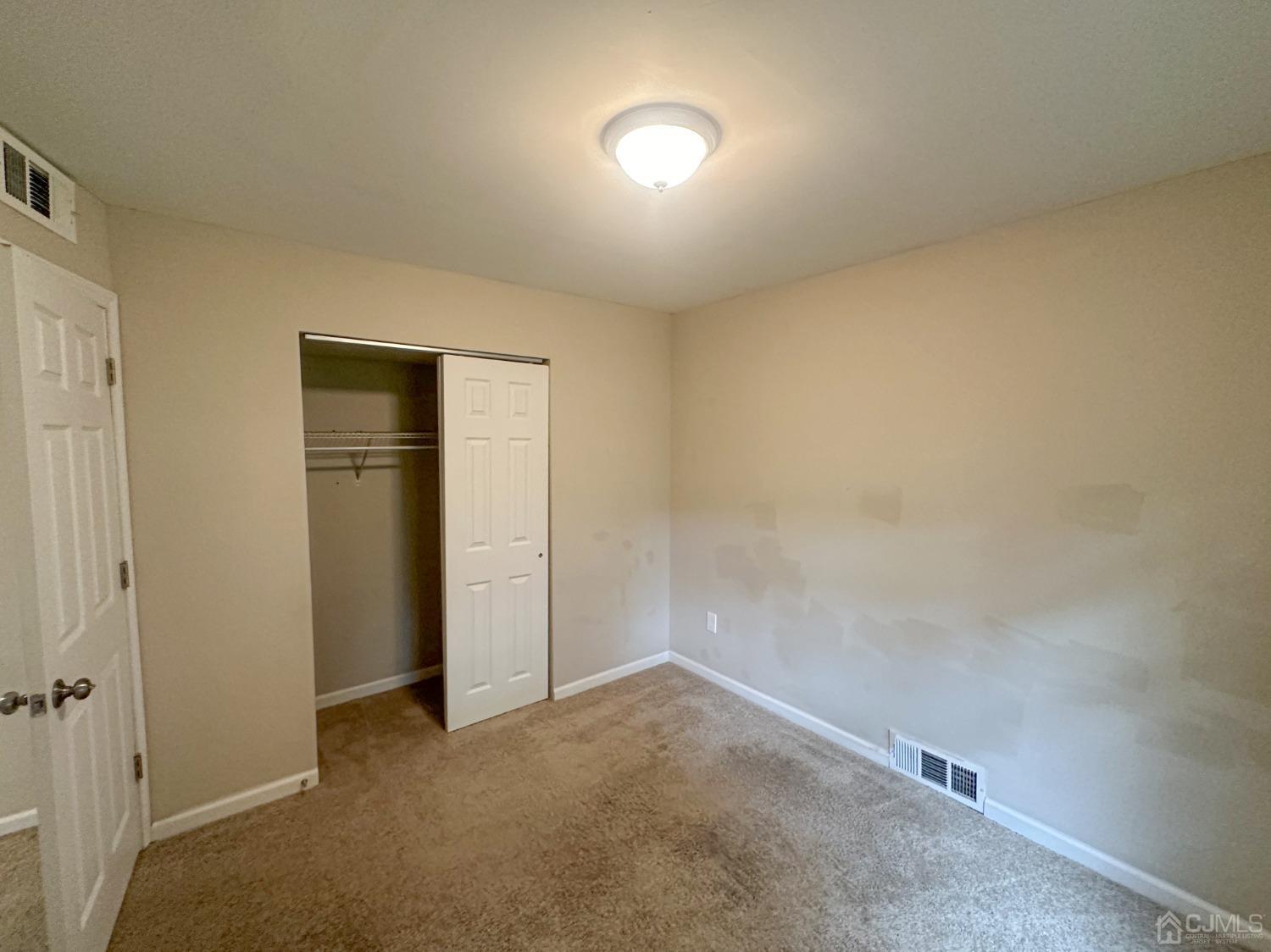 446 Old Post Road Edison, NJ 08817 - Photo 6 of 22