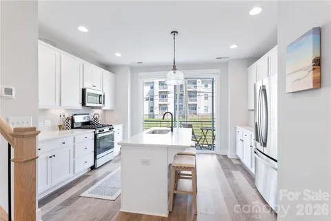 $450,000 | 223 South Bruns Avenue, Charlotte, NC 28208