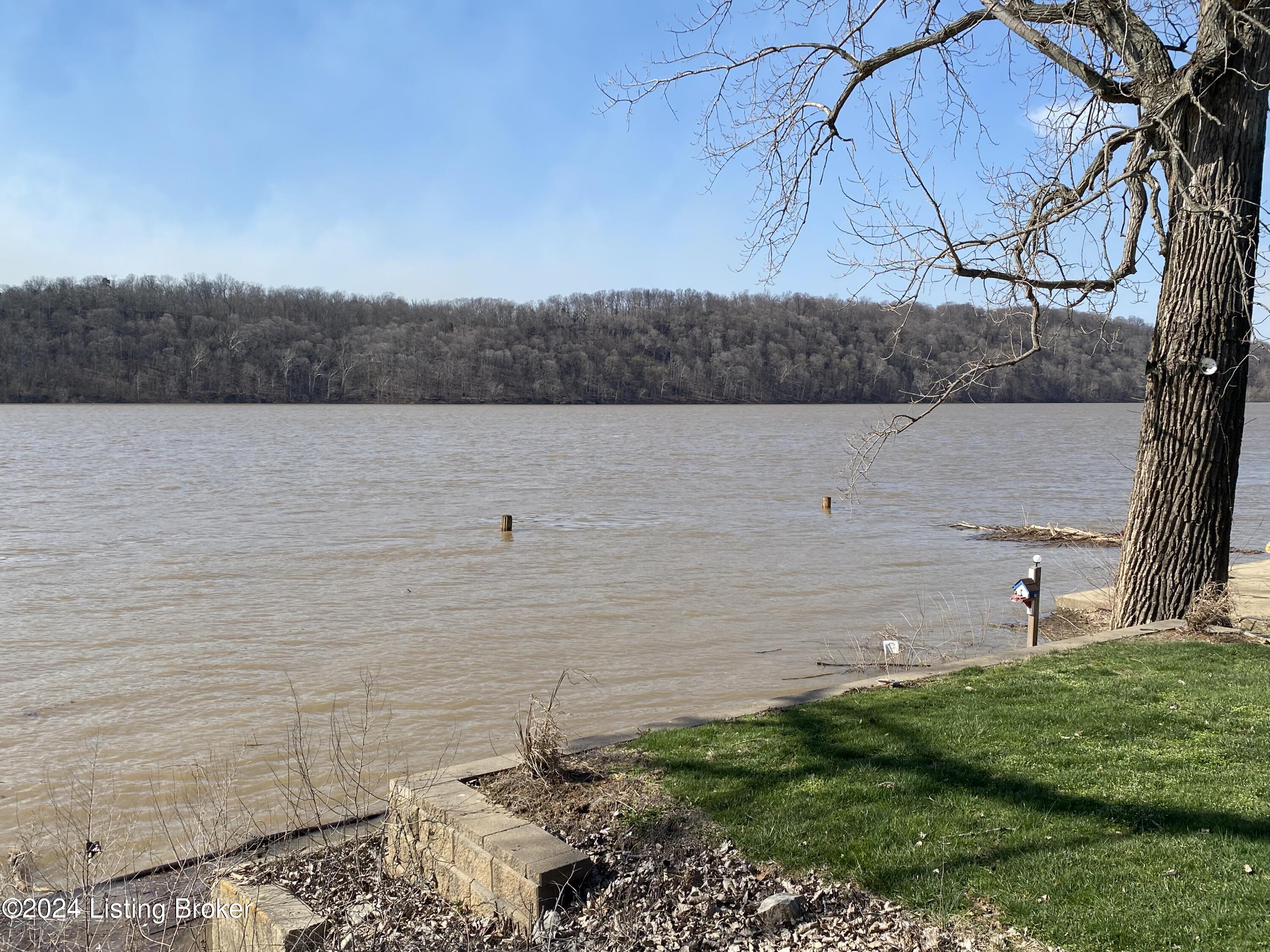 1214 Riverside Drive Prospect, KY 40059 - Photo 14 of 43 1214 Riverside Dr