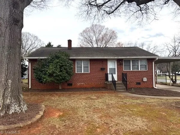 $179,500 | 812 Everett Street, Burlington, NC 27215