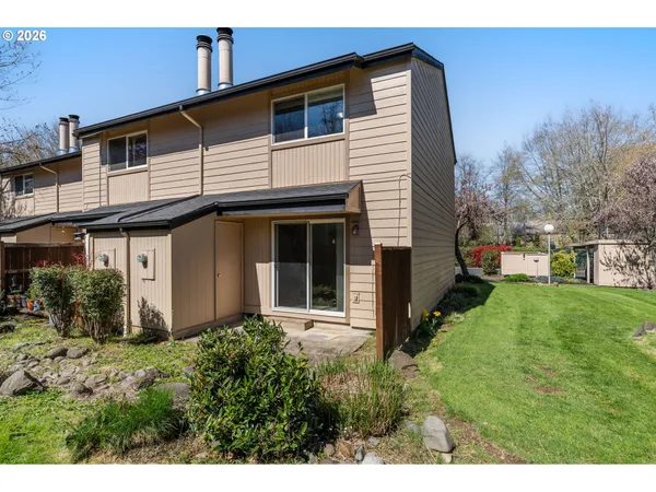 $245,000 | 1488 Fetters Loop, Eugene, OR 97402