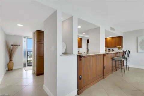 $850,000 | 10420 Gulf Shore Drive, Unit 162, Naples, FL 34108