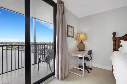 $850,000 | 10420 Gulf Shore Drive, Unit 162, Naples, FL 34108