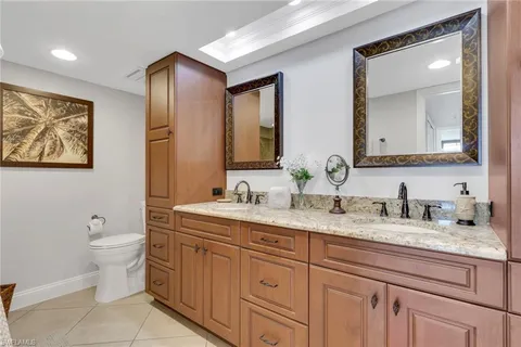 $850,000 | 10420 Gulf Shore Drive, Unit 162, Naples, FL 34108