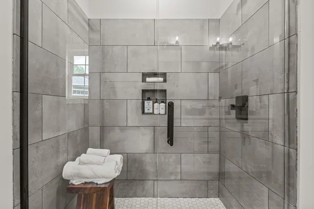 $421,500 | 235 Auseon Court, Hillsdale, MI 49242