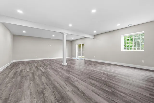 $421,500 | 235 Auseon Court, Hillsdale, MI 49242